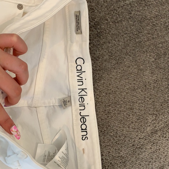 White Skinny Jeans - Picture 2 of 3